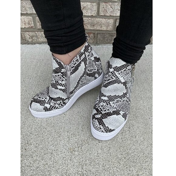 BAMBOO Shoes - BAMBOO Snakeskin Print Wedge Sneaker – Faux Suede • Elevated Comfort . Bootie